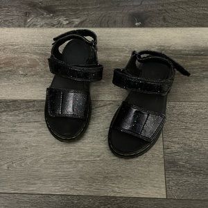 Girls size 13 dr.Martin sandals